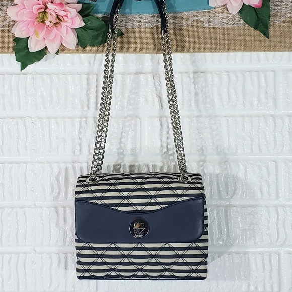 kate spade Small Flap Crossbody - Picture 3 of 14